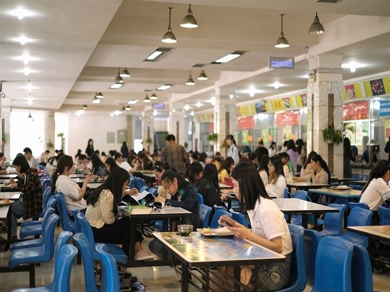 園區(qū)飯?zhí)贸邪?>
                                            </div>
                                        </li>
                                    
                            </ul>
                        </div>
                        <div   id=